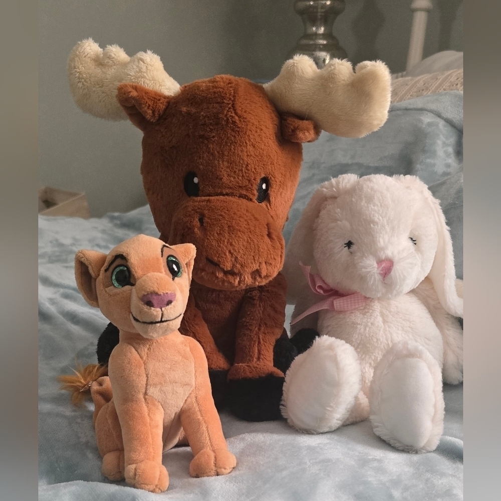 STUFFIES!  Brown Reindeer, White Bunny And Nala From The Lion King (1112)
